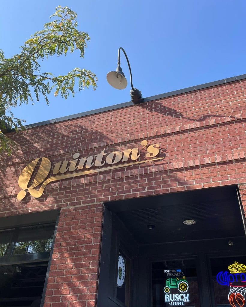 Quinton's Bar & Deli